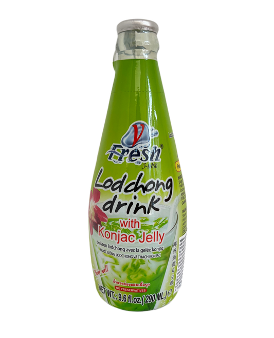 Fresh lodchong drink with konjac jelly